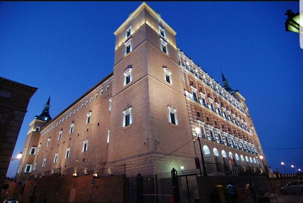 Ferienwohnung Lofts Amantes De Toledo- Loft Alcazar Exterior foto